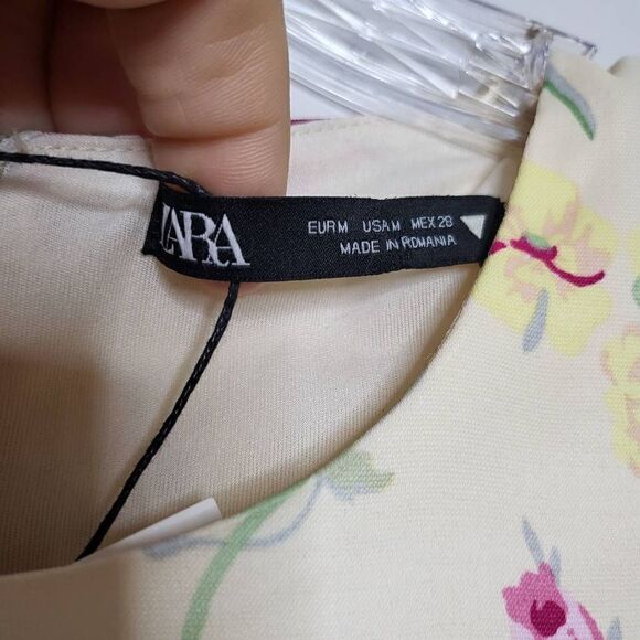 Zara Satin Effect Cut Out Sides Yellow Floral Mini Dress Size Medium - Picture 10 of 12